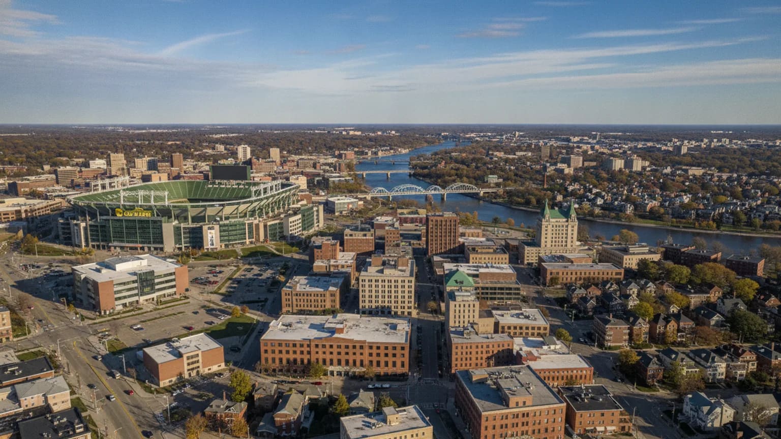 Green Bay, United States — coworking & meeting rooms